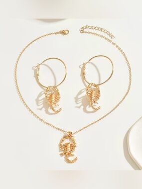 NEW! Super light Gold Scorpion Pendant Necklace and Hoop Earring Set 🦂 A7-221